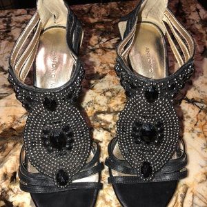 Antonio Melani 4” heels